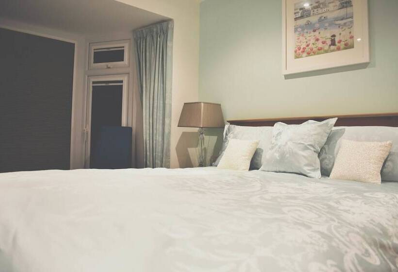 Count House Cottage B&b   Adults Only