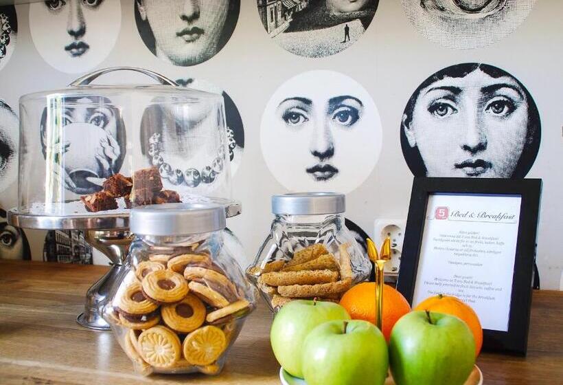 ホテル 5:ans Bed & Breakfast