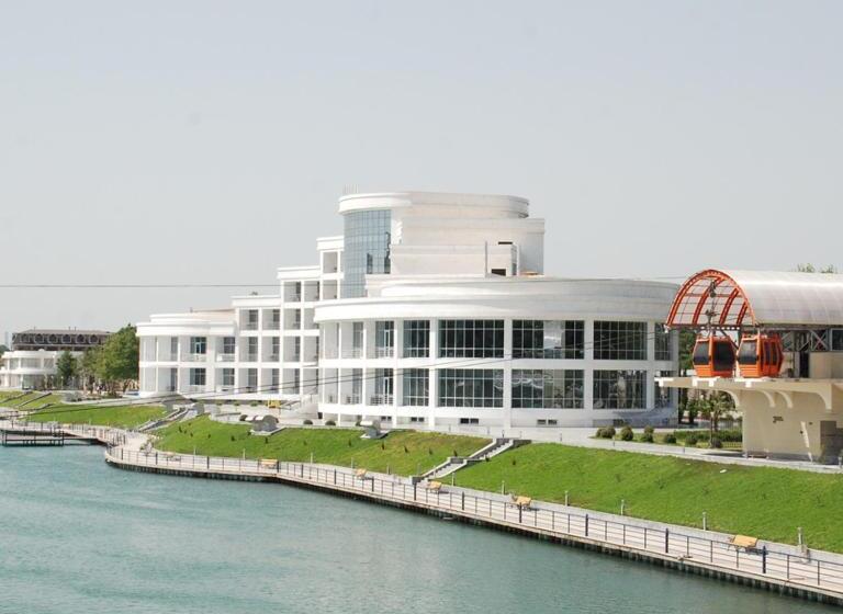 Agsaray Deluxe Hotel & Spa