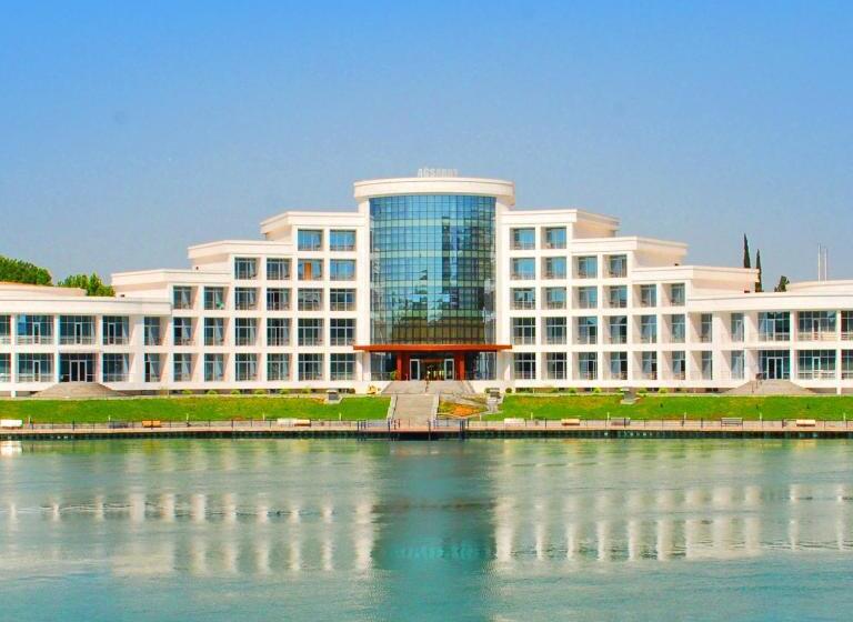 Agsaray Deluxe Hotel & Spa