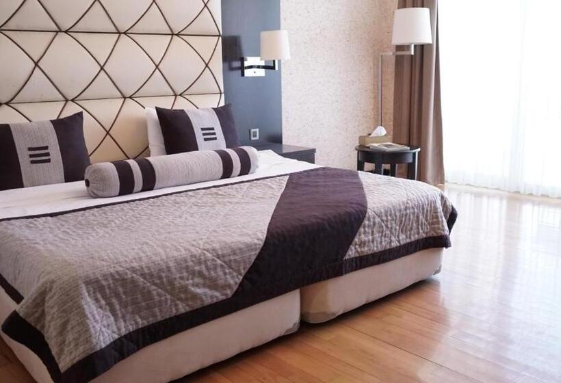 Agsaray Deluxe Hotel & Spa