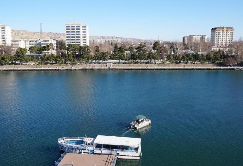 Agsaray Deluxe Hotel & Spa