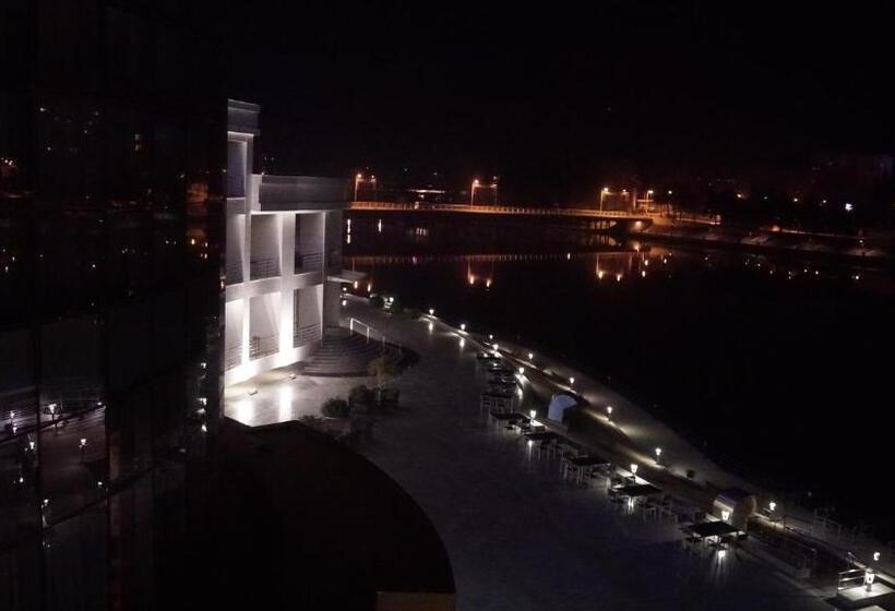 Agsaray Deluxe Hotel & Spa