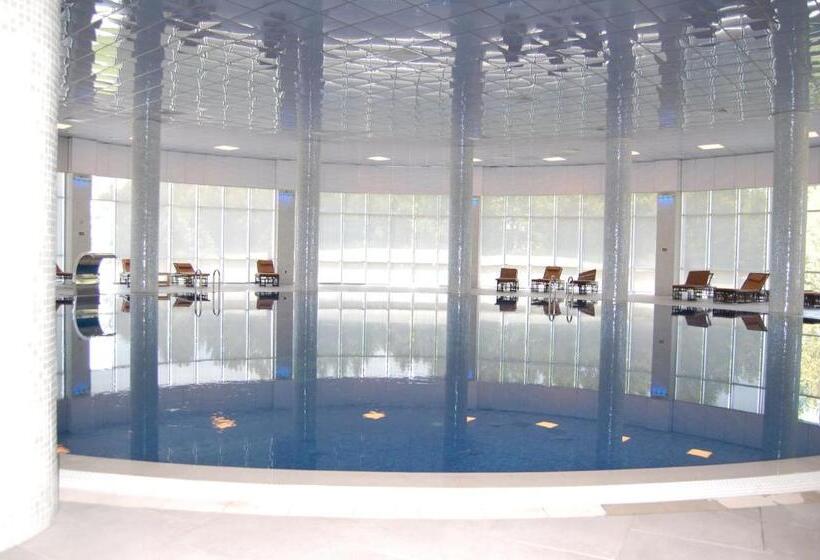 Agsaray Deluxe Hotel & Spa