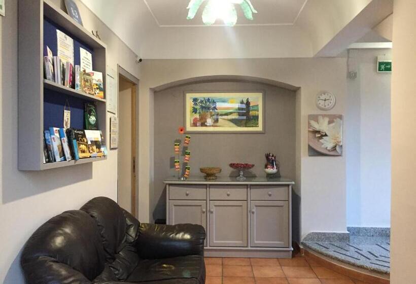 בית מלון כפרי Albergo Del Pino