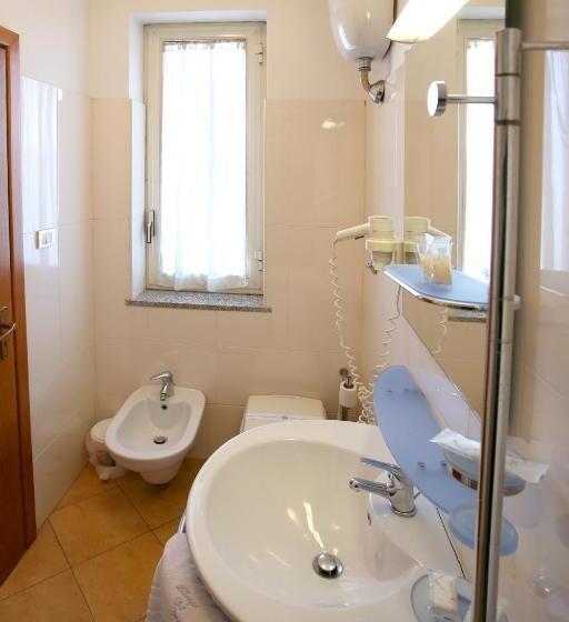 בית מלון כפרי Albergo Del Pino