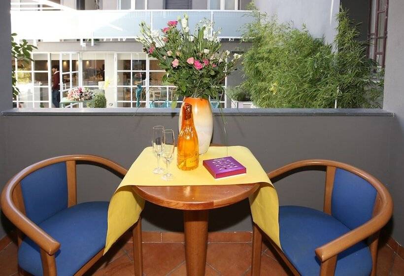 בית מלון כפרי Albergo Del Pino