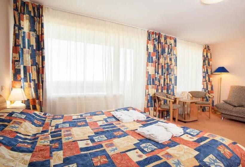 Отель Amaks Valdaiskie Zori