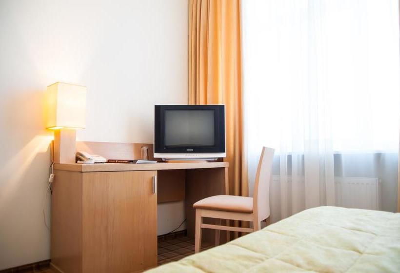 בית מלון כפרי Aniva