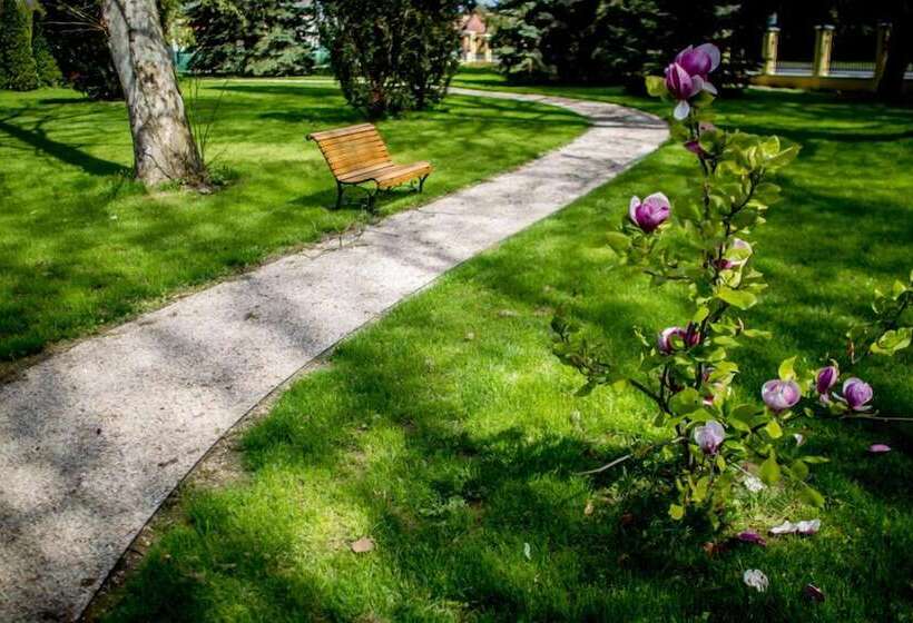 Отель Batthyany Kastelyszallo