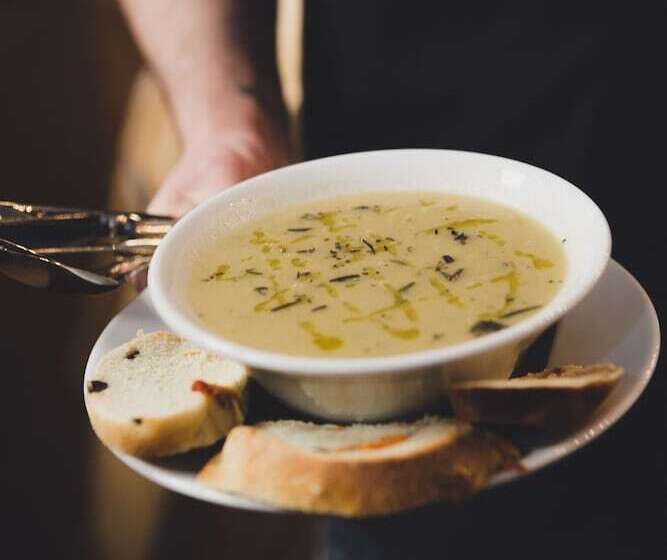 בית מלון כפרי Black Isle Bar & Rooms