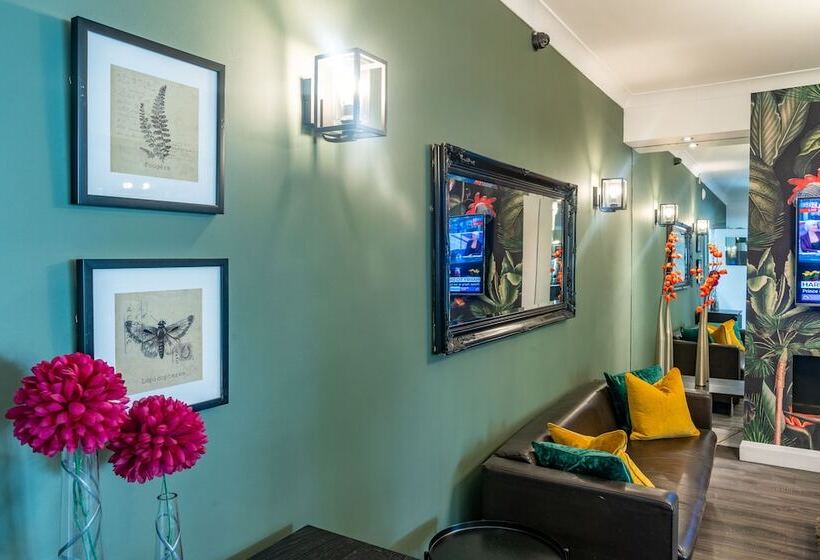 ホテル Croft Court