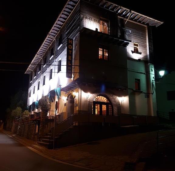 فندق De La Val