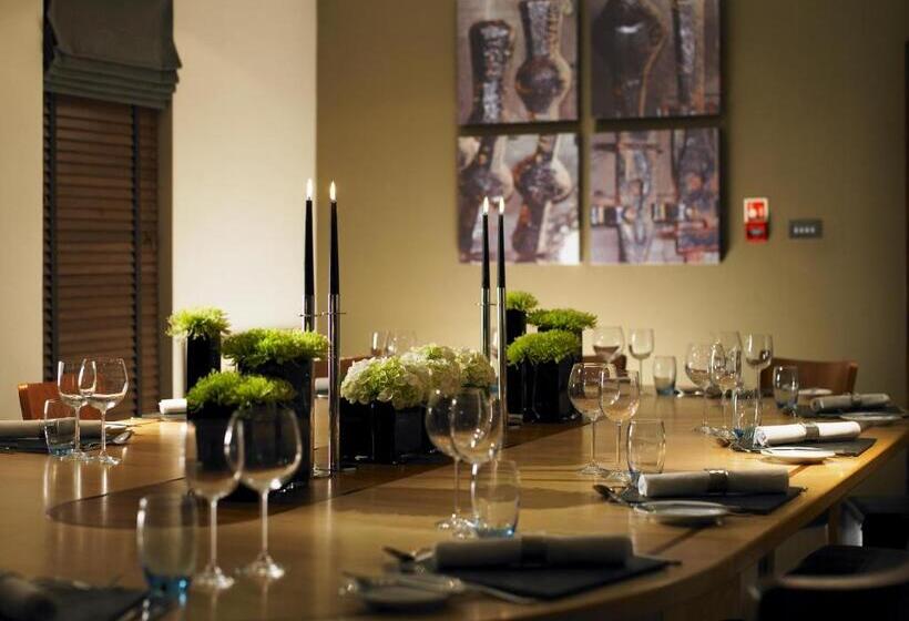 Отель De Vere Horsley Estate