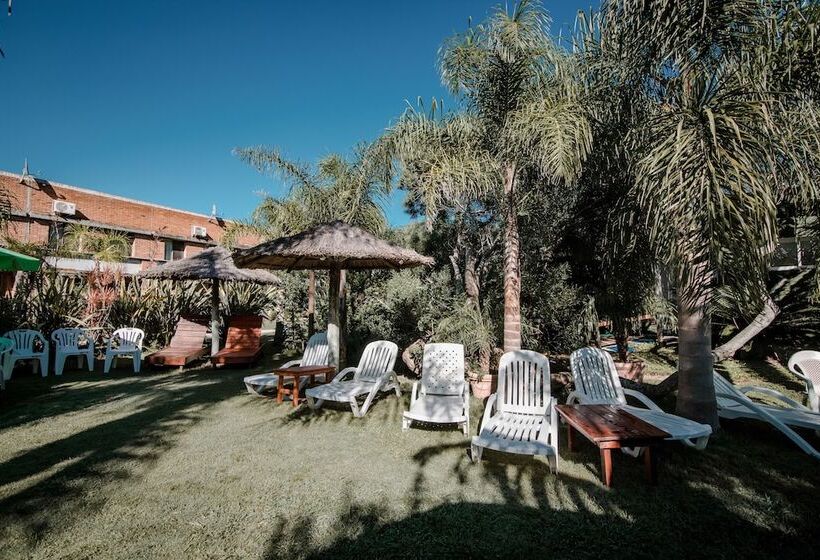 Отель Apartamentos Premium Con Yacuzzi Dunas Del Este