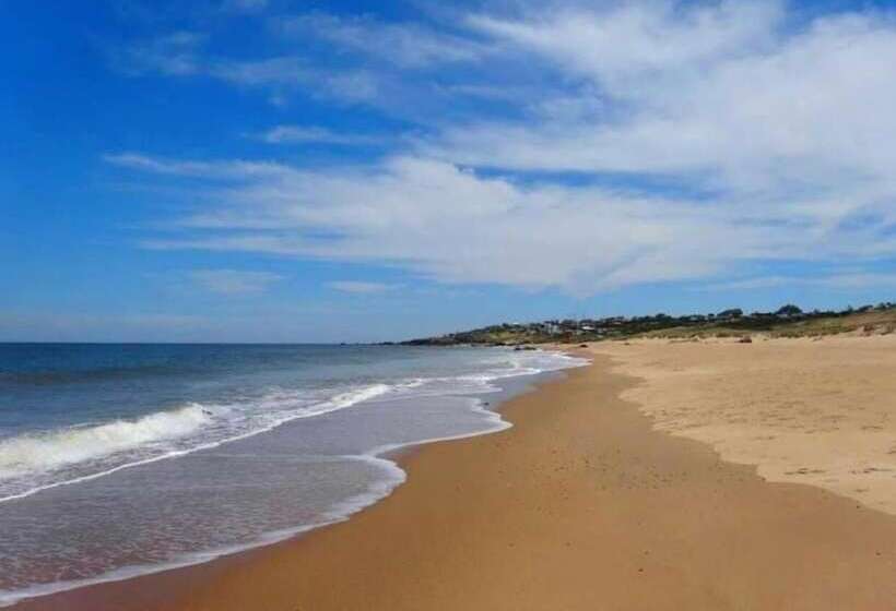 Отель Apartamentos Premium Con Yacuzzi Dunas Del Este