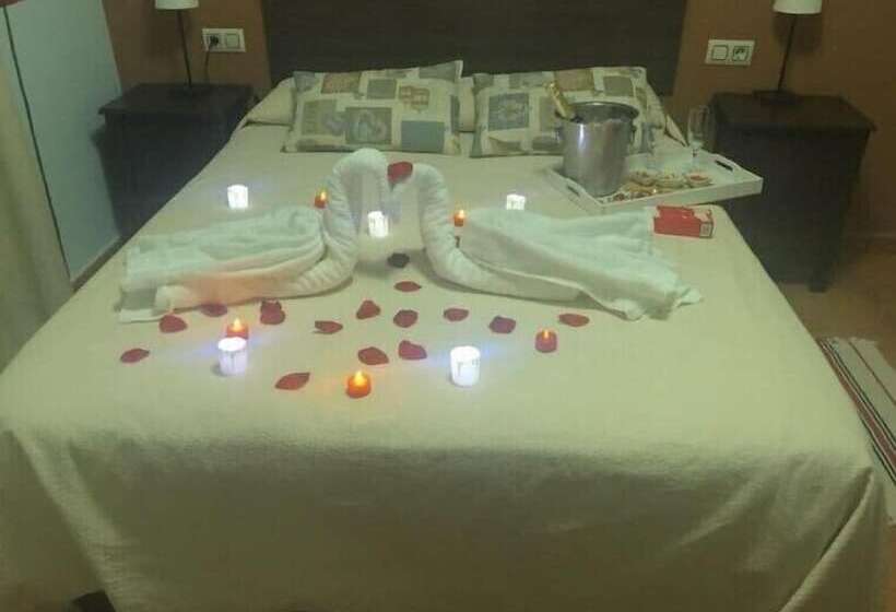 فندق Duque De Gredos