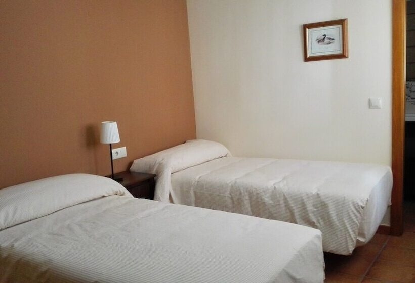 فندق Duque De Gredos