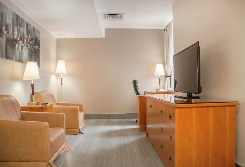 호텔 Empire Suites