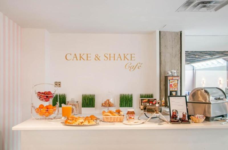 호텔 Empire Suites