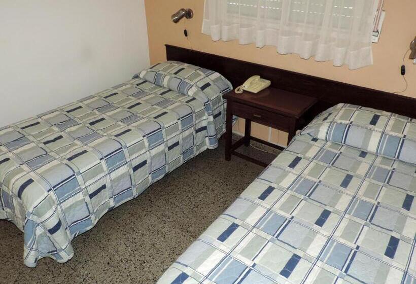 هتل Español Salto