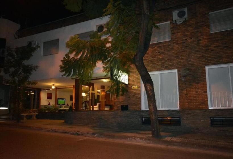 هتل Español Salto