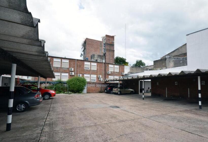 هتل Español Salto