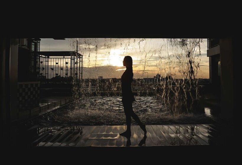 هتل Golden Tulip Essential Tangerang