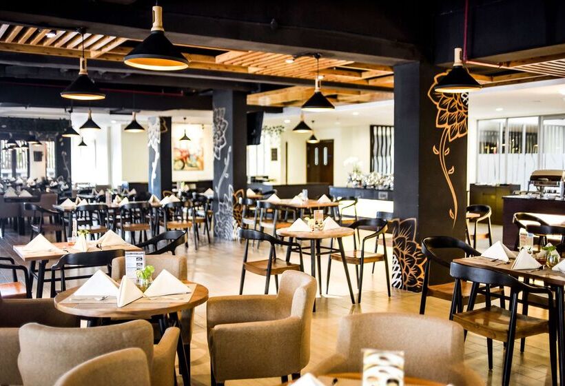 هتل Golden Tulip Essential Tangerang