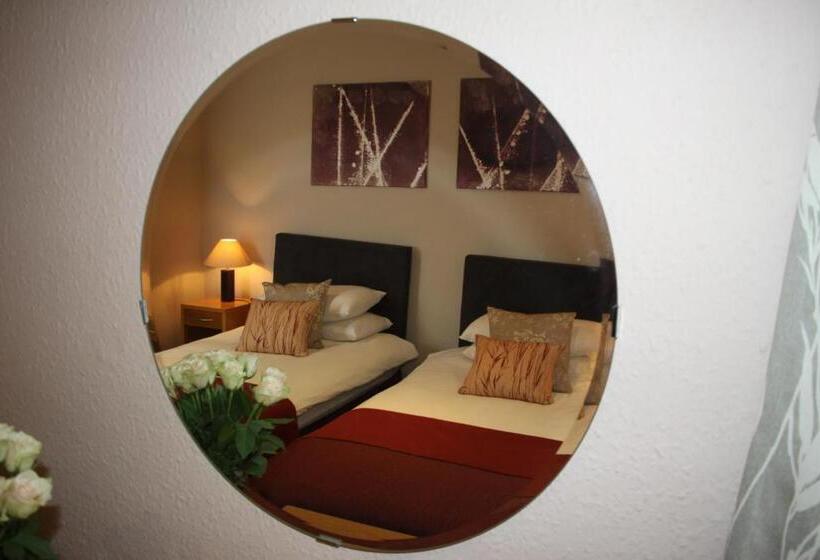 ホテル Gwesty Nanhoron Arms