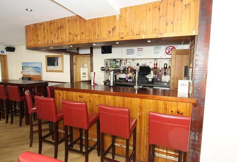 Отель Gwesty Ty Newydd