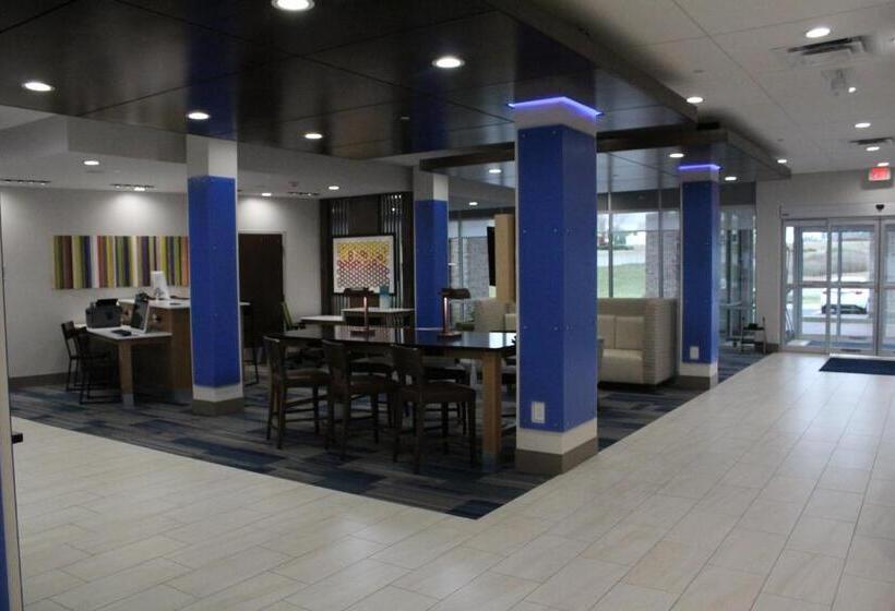 فندق Holiday Inn Express & Suites Milledgeville By Ihg