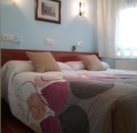 בית מלון כפרי Hostal Campus