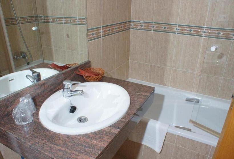 هتل Iraipe Achuri Auto Check In