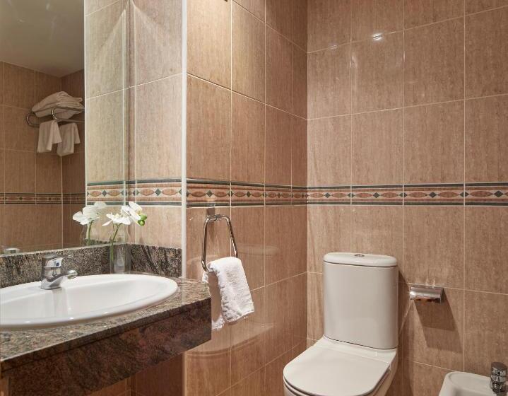 هتل Iraipe Achuri Auto Check In