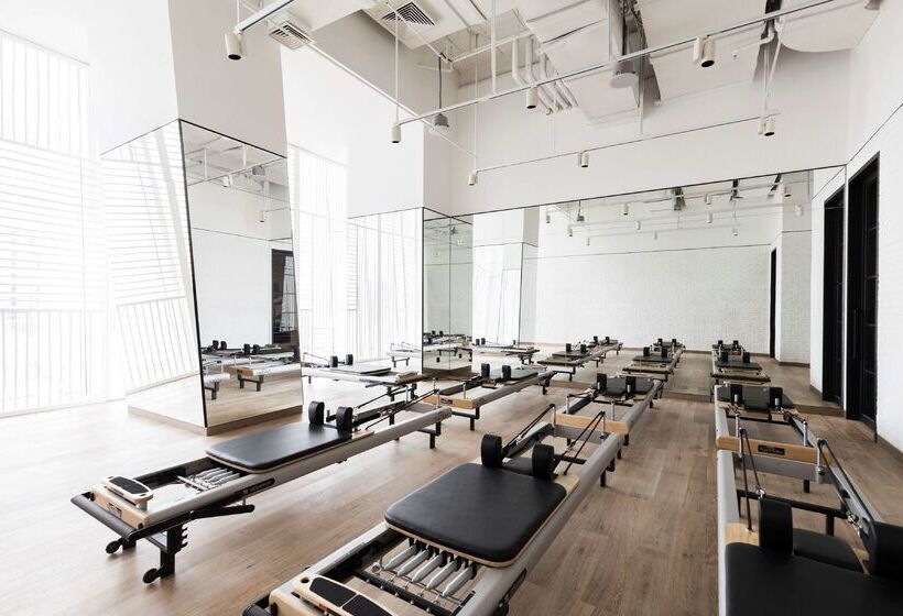 Отель Jen Beijing By Shangri La