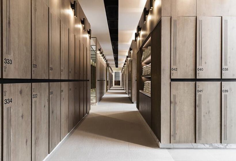 Отель Jen Beijing By Shangri La