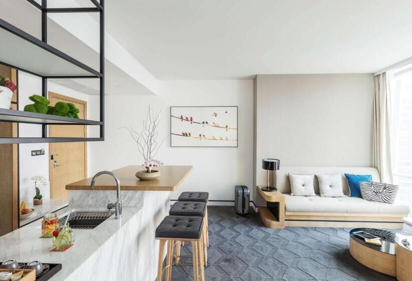 Отель Jen Beijing By Shangri La