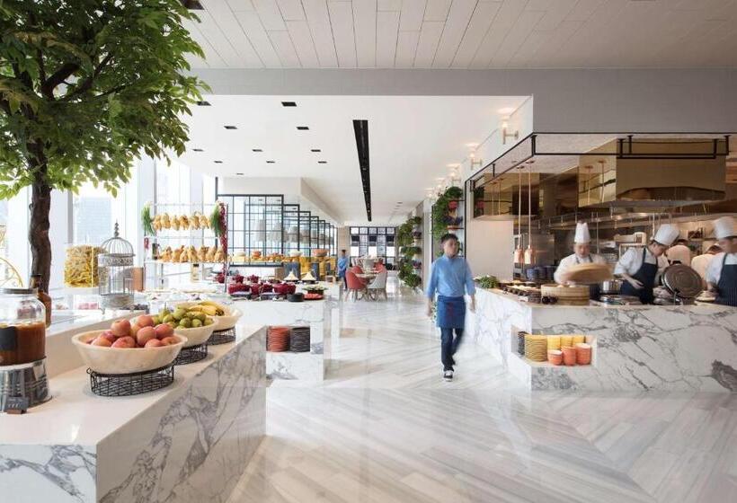 Отель Jen Beijing By Shangri La