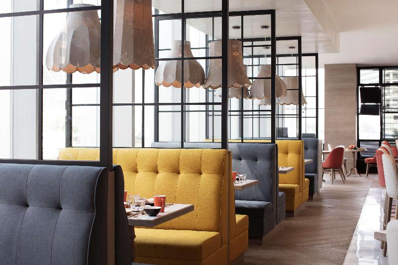 Отель Jen Beijing By Shangri La