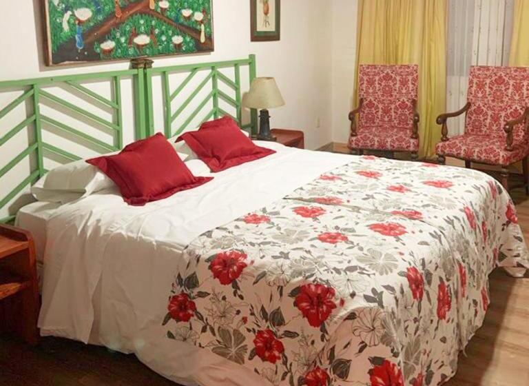 هتل La Castellana