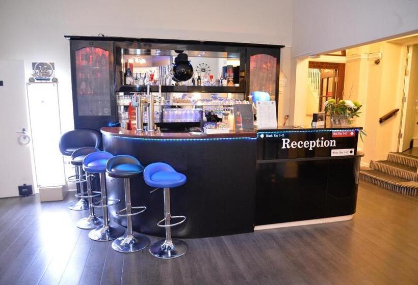 فندق Lauriston & Lawton Court