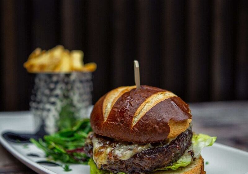 ホテル One Warwick Park