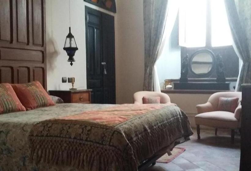 فندق Ordóñez Sandoval