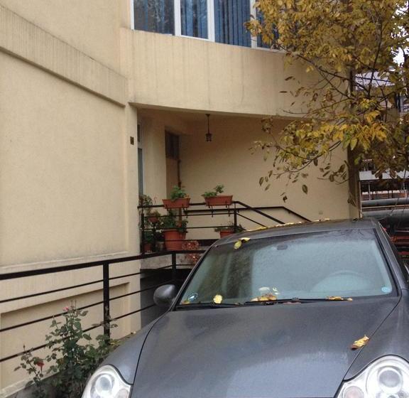 Отель Pensiunea Titan