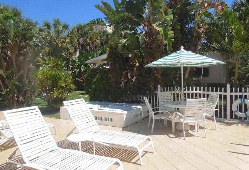 Отель Pineapple Place