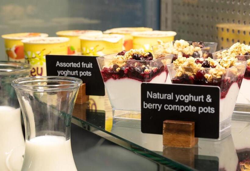 فندق Radcliffe   Warwick Conferences