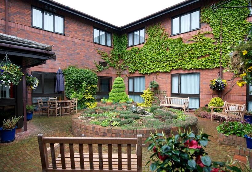 فندق Radcliffe   Warwick Conferences