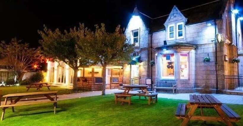 ホテル Ravelston House