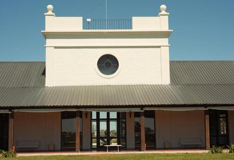 Отель Santa Cristina